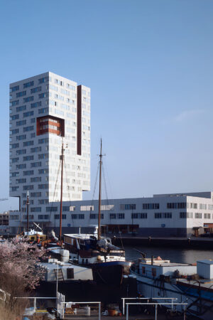 APARTMENT BUILDING ‘IJ-TOWER’
